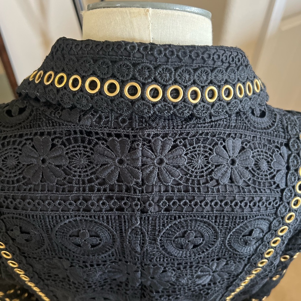 *NEW* Embroidered Black Blazer - Picture 8 of 8